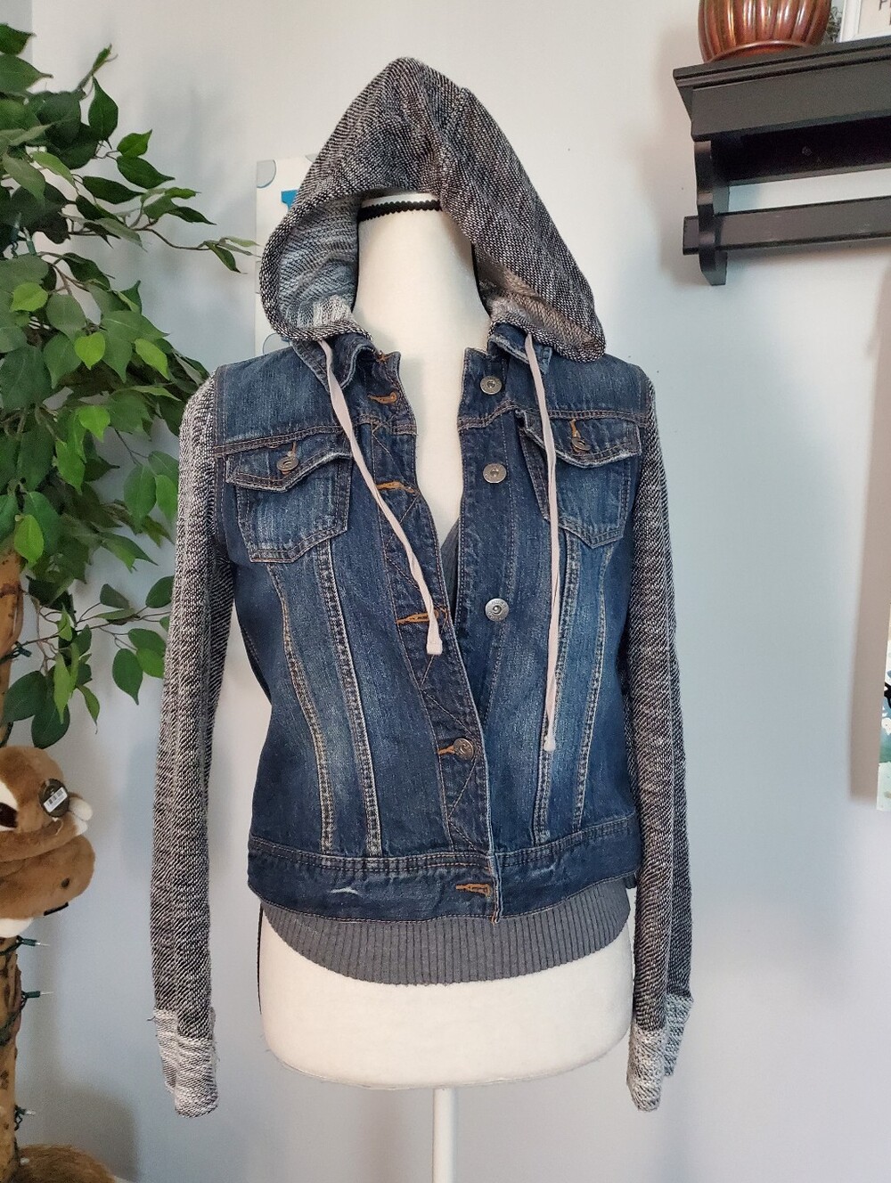 MUDD Y2K Mixed Media Knit Sleeve Jean Jacket M